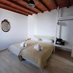 Manos Apartmanhotel 3*