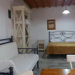 马诺斯酒店 3*