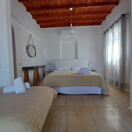Lejlighedshotel Manos 3*
