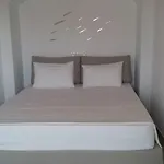マノス ルームズ Mykonos Town