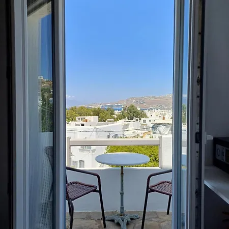 Ξενοδοχείο με διαμερίσματα ενοικιαζόμενα μάνος 3*