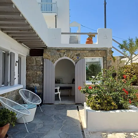 Manos Apartahotel 4*