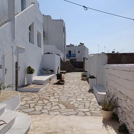 Manos 4* Mykonos Town