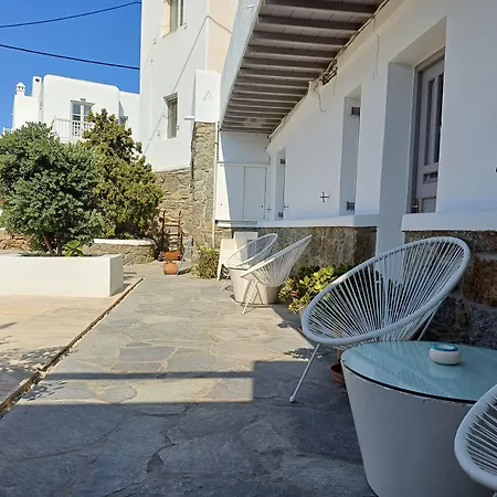 Manos Apartahotel 4*