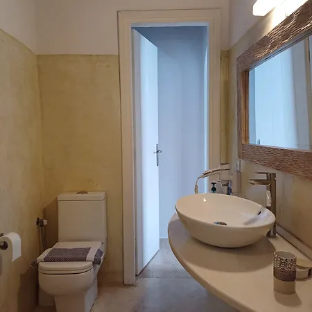 Manos Apartahotel