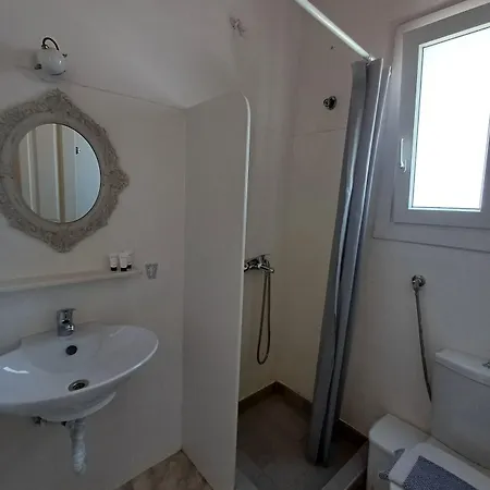 Manos Apartahotel 4*
