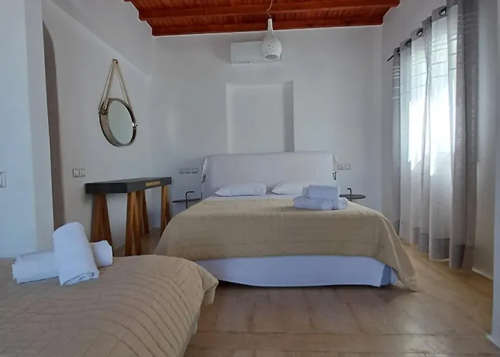 Hotel apartamentowy Manos 3*