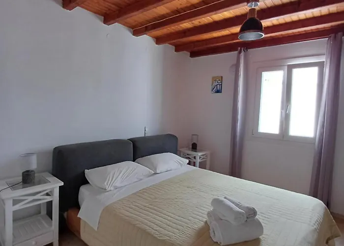 Hotel apartamentowy Manos