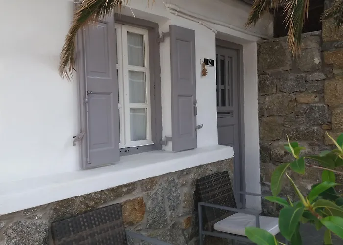 Manos 3* Mykonos Town