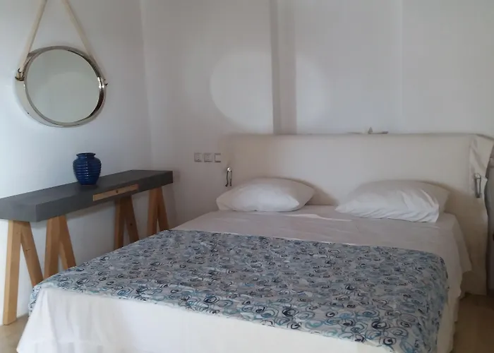 Hotel apartamentowy Manos 3*